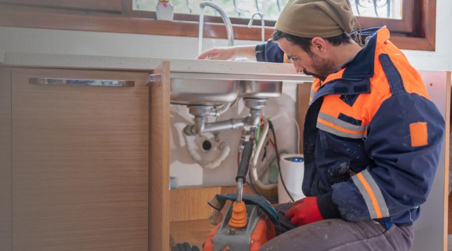 Local expert plumbing services in Columbus, IN